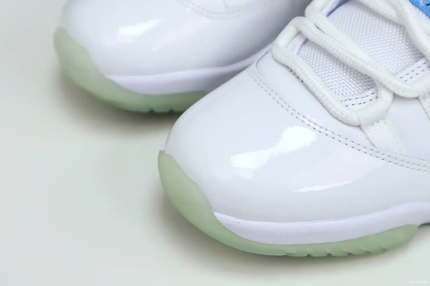 LOW LEGEND Kimikick JORDAN RETRO AIR BLUE 11 0519